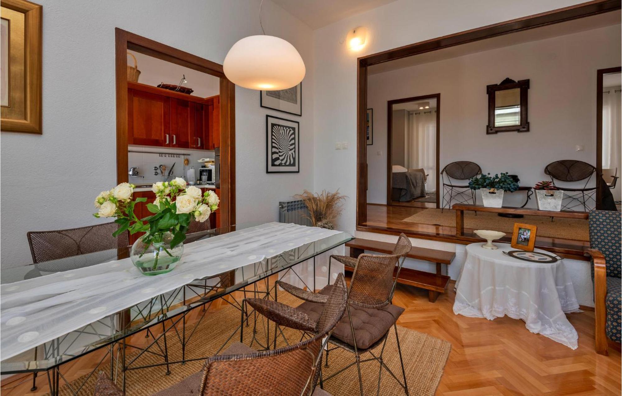 3 Bedroom Gorgeous Home In Makarska Exterior foto